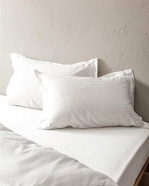 Elicia Gestreiftes Kingsize-bettwäscheset - 1