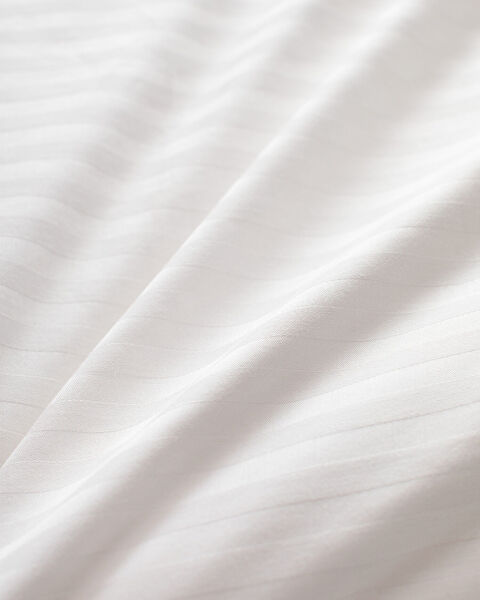 Elicia Family Size Çizgili Saten Nevresim Takımı - 3