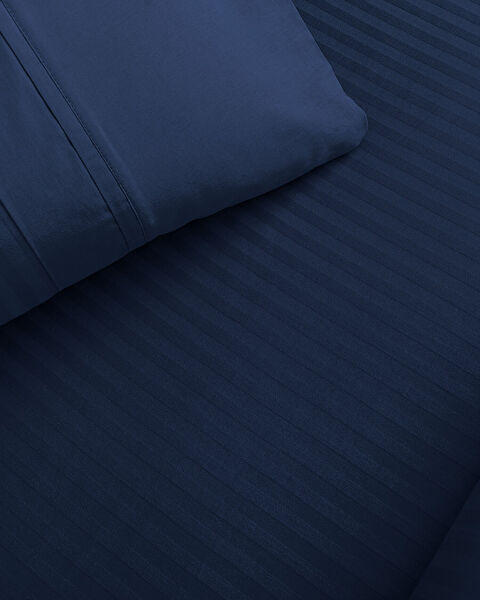 مجموعة الصفقة العليا من أدريان - 1